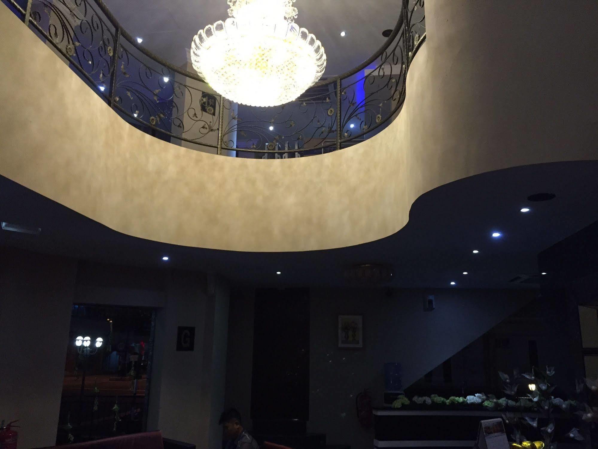 Hotel Vistana Micassa Taiping Bagian luar foto